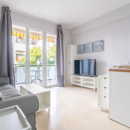 Apartament Castillo *